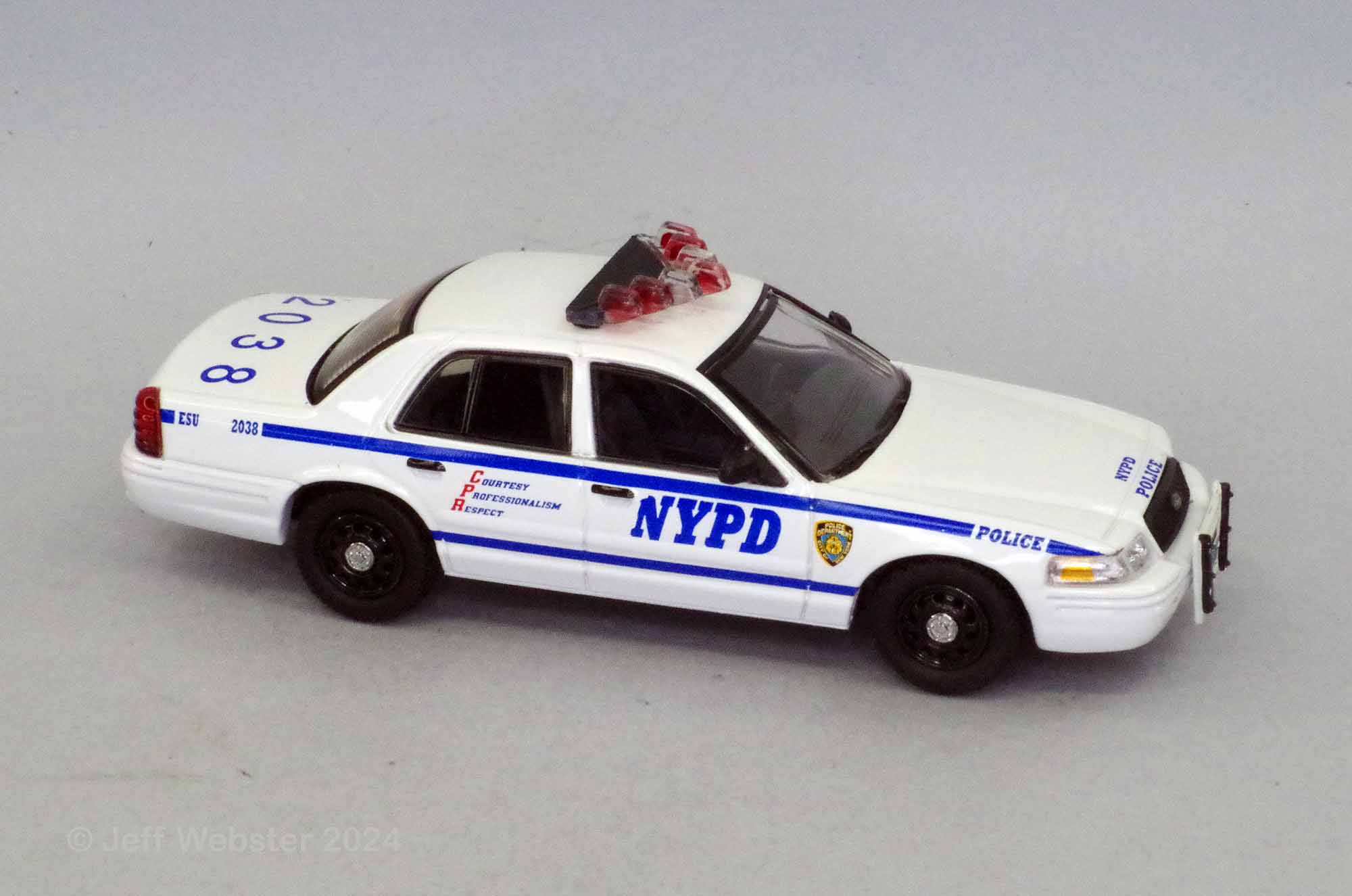 Crown Victoria NYPD_8.jpg